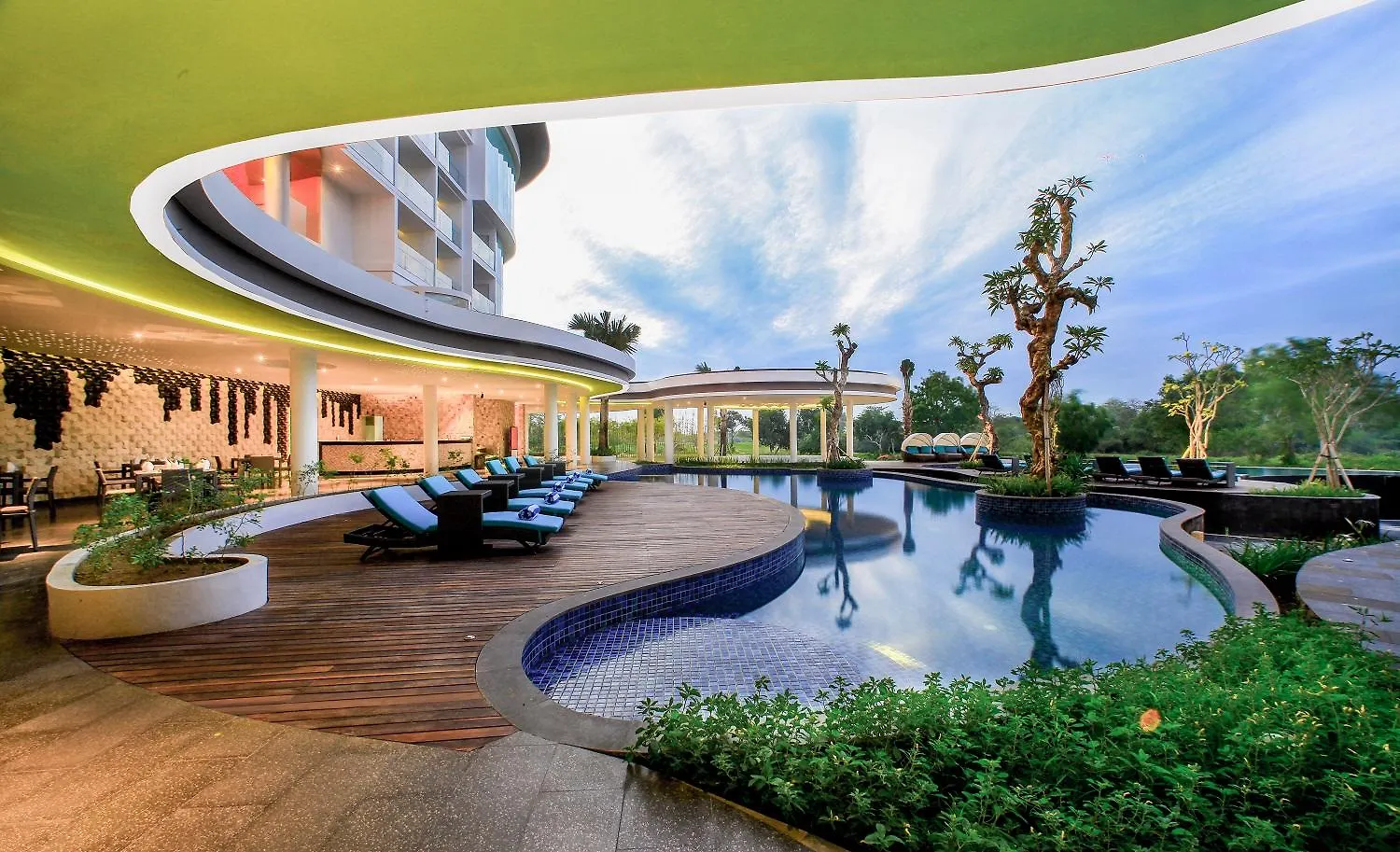 Swiss-Belresort Pecatu 4*, Uluwatu (Bali)