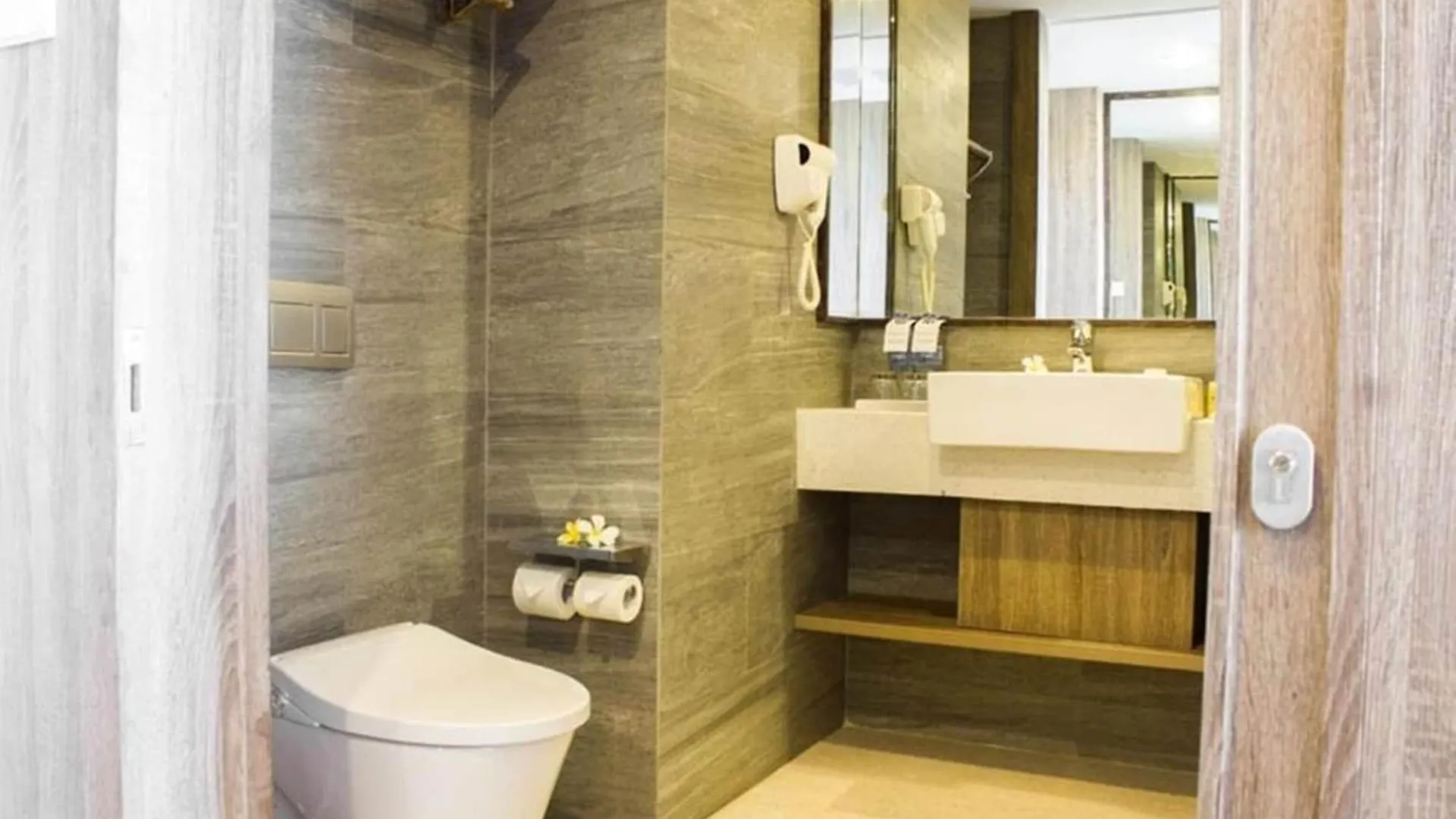 Swiss-Belresort Pecatu Улувату